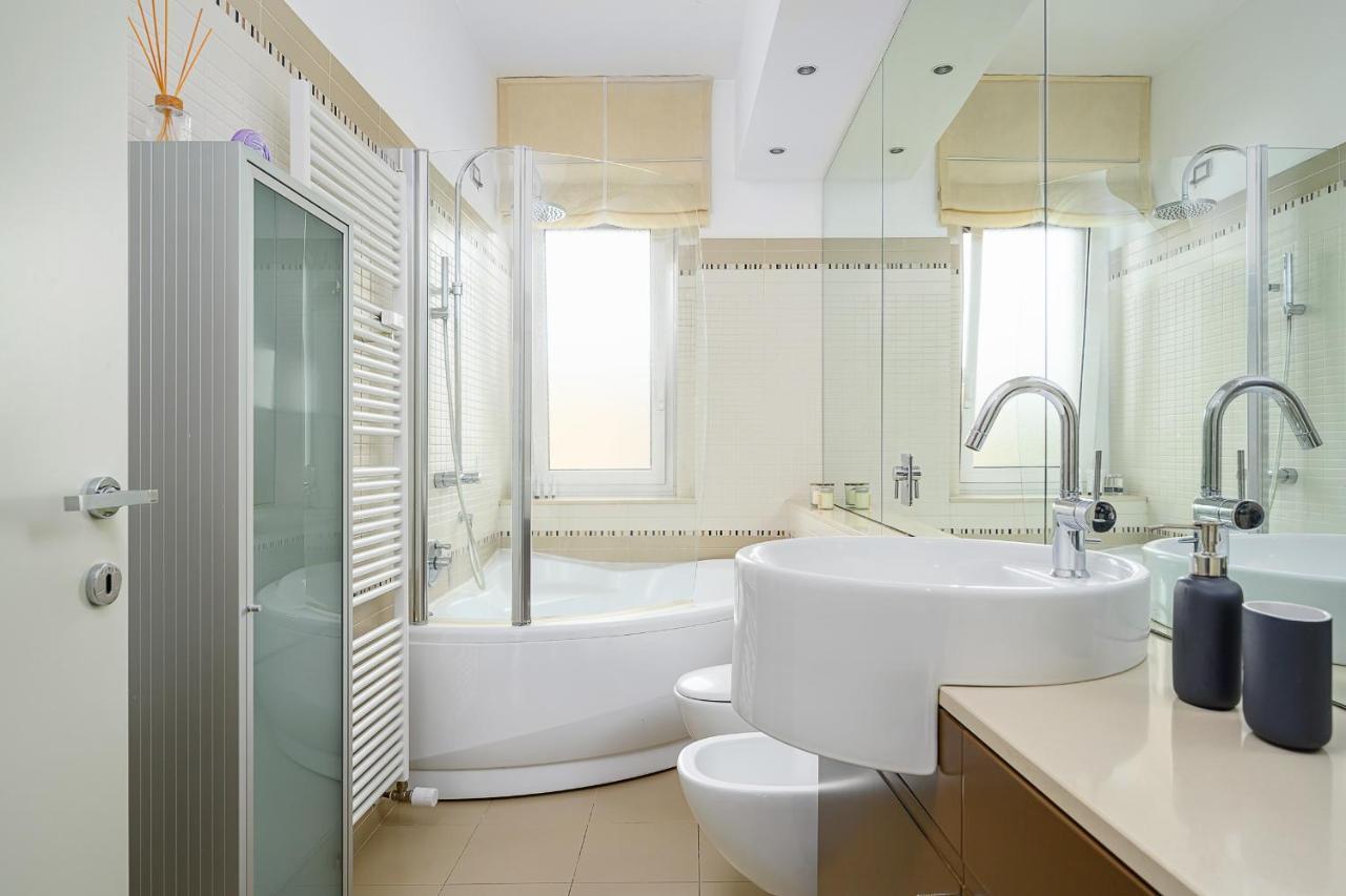 Stylish Condo Garibaldi Sempione 85M2 - Self Check-In Milan Exterior photo